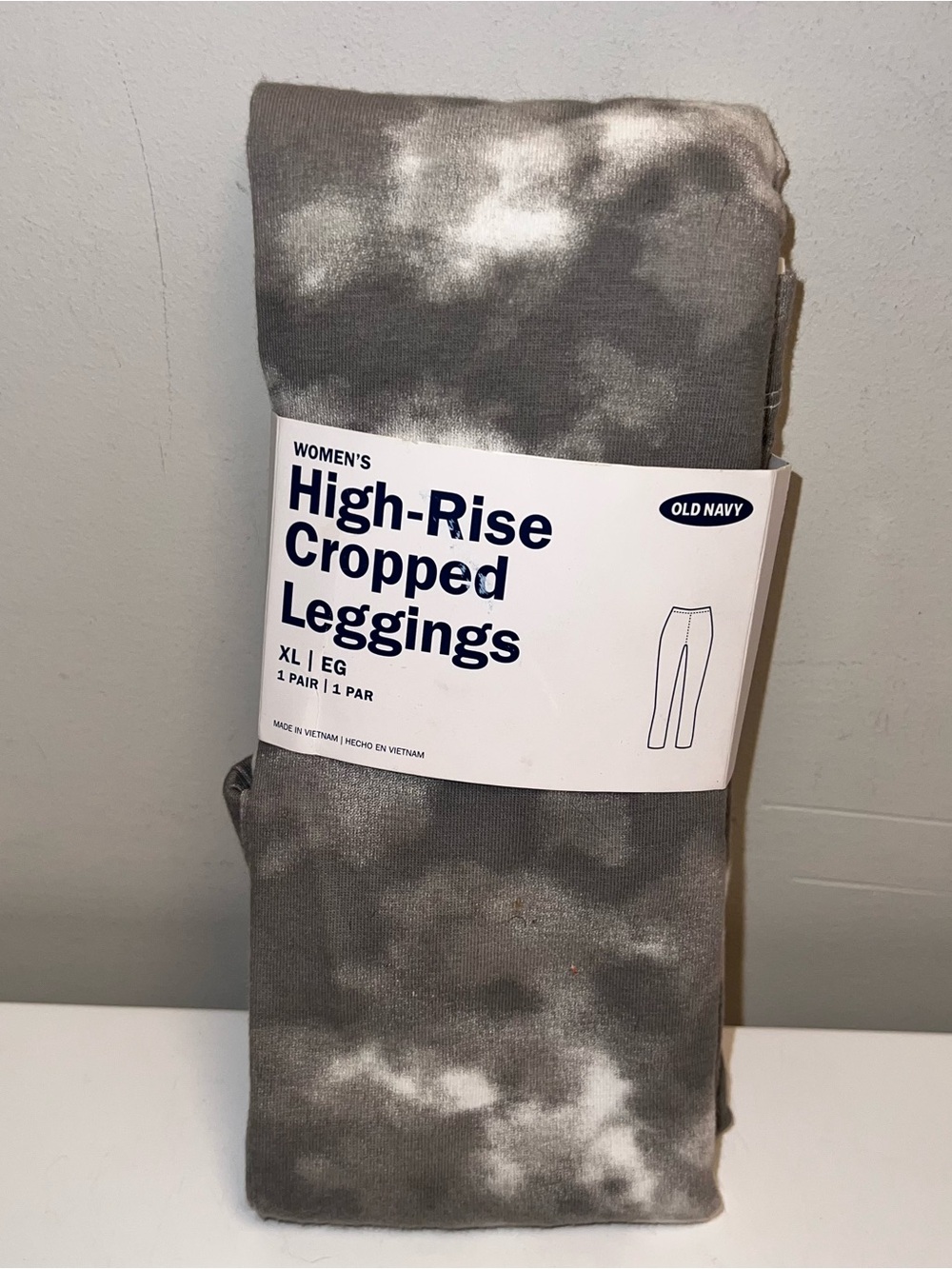 Old Navy Gray Tie-Dye Cropped Leggings